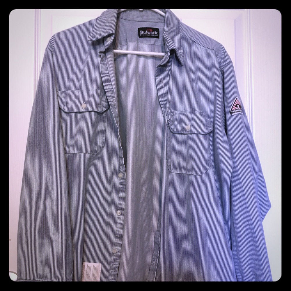 Bulwark fr shirt size large